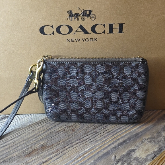 Coach Sequined Wristlet - Picture 1 of 7